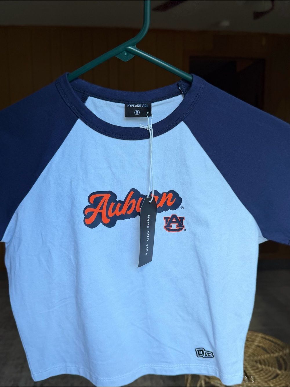 NWT Auburn Hype and Vice Raglan Short Sleeve Tee - Light Blue/Navy Cropped Shirt